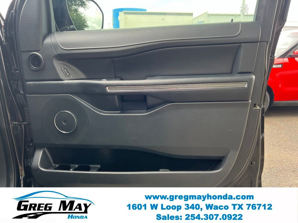 Used 2023 Ford Expedition XLT RWD image 11