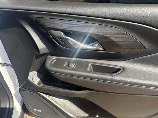 Used 2022 GMC Terrain SLT w/ Infotainment Package II image 18