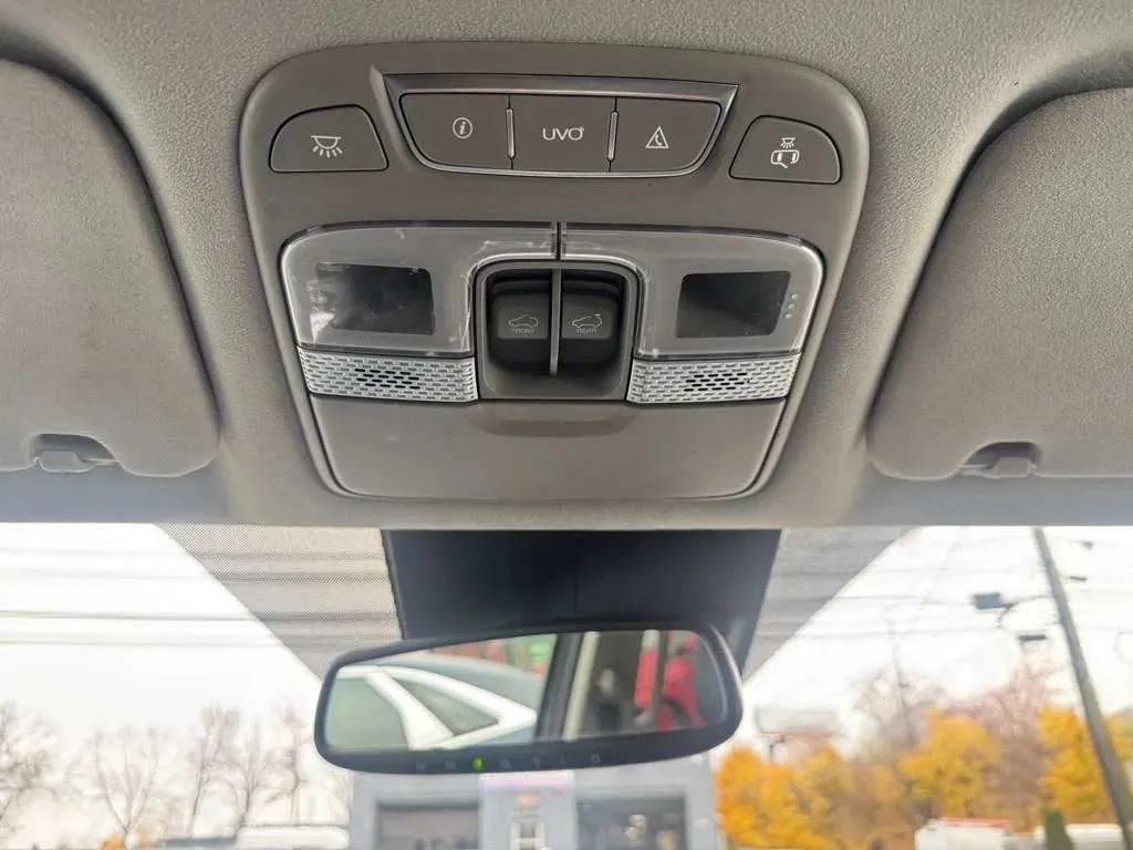 Used 2020 Kia Telluride SX w/ SX Prestige Package image 24