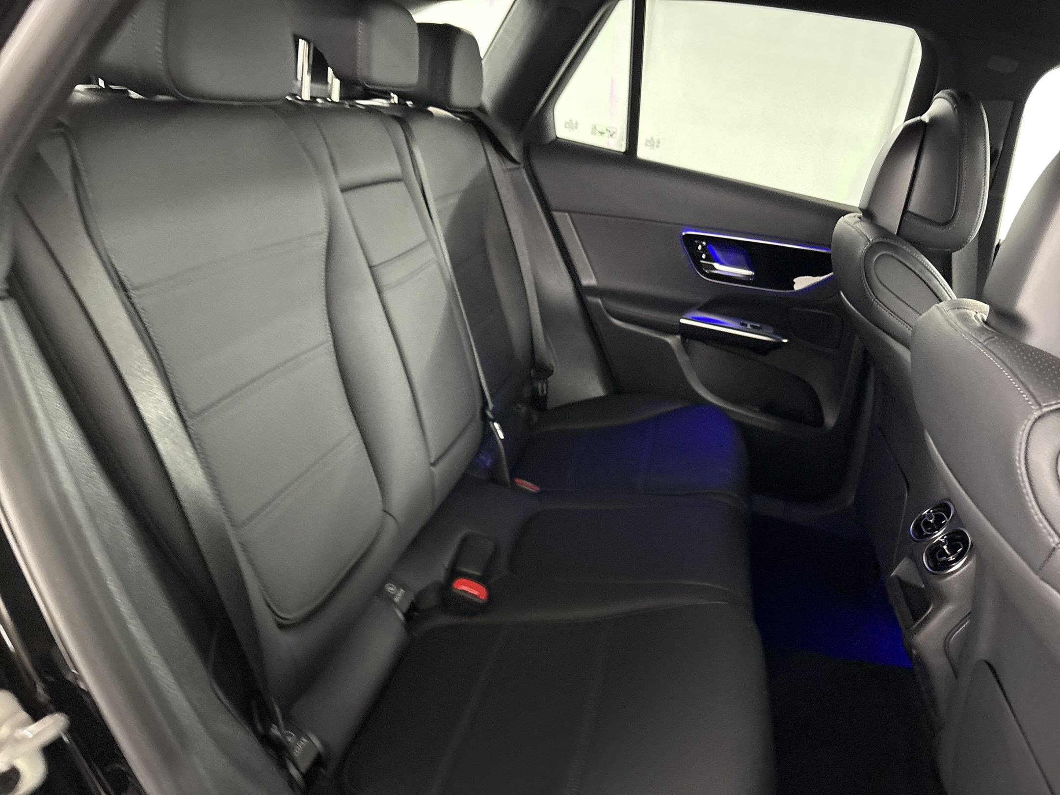 Certified 2026 Mercedes-Benz GLC 300 image 29