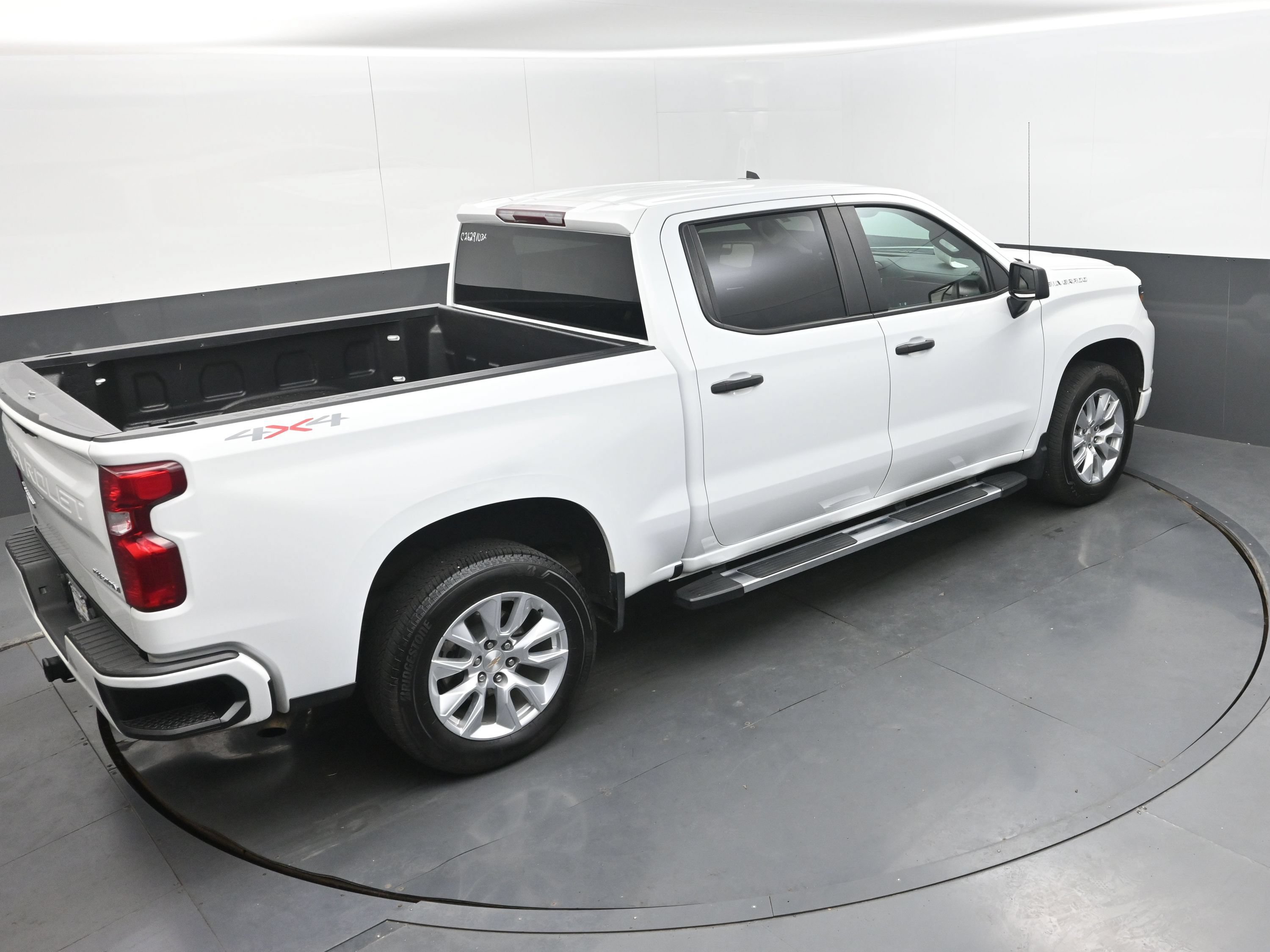 Used 2024 Chevrolet Silverado 1500 Custom AWD/4WD image 33