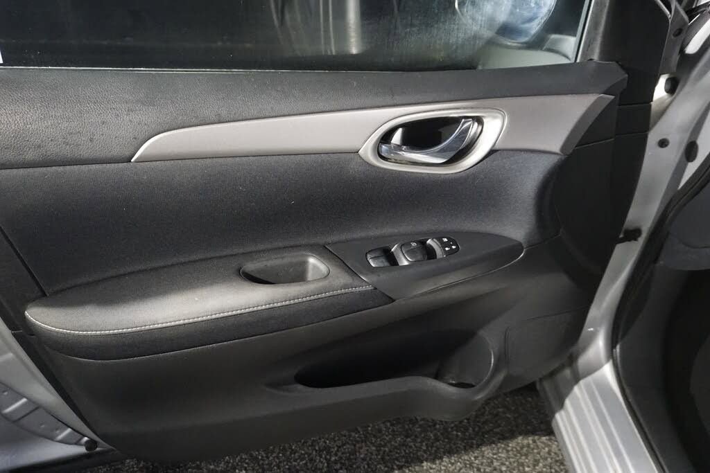 Used 2014 Nissan Sentra SV image 11