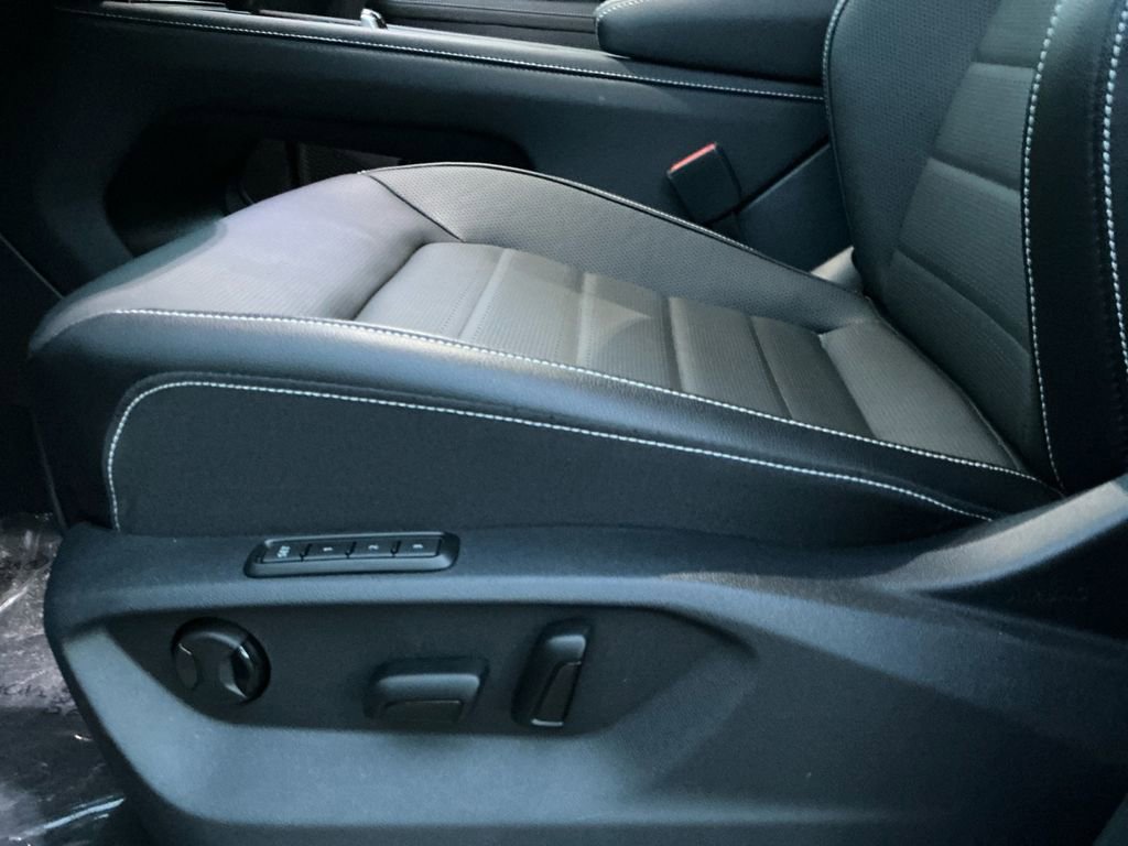 New 2025 Volkswagen Atlas Cross Sport SEL image 20