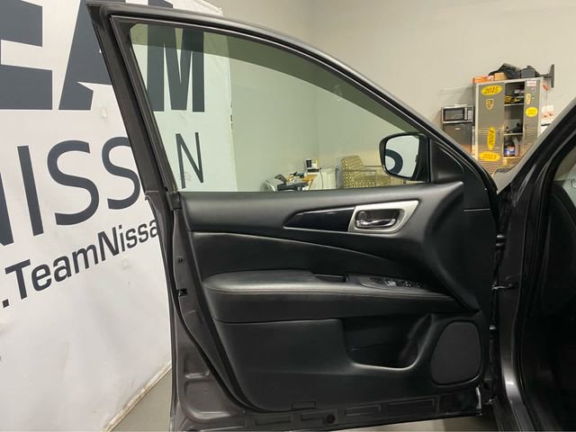 Certified 2018 Nissan Pathfinder SV AWD/4WD image 9