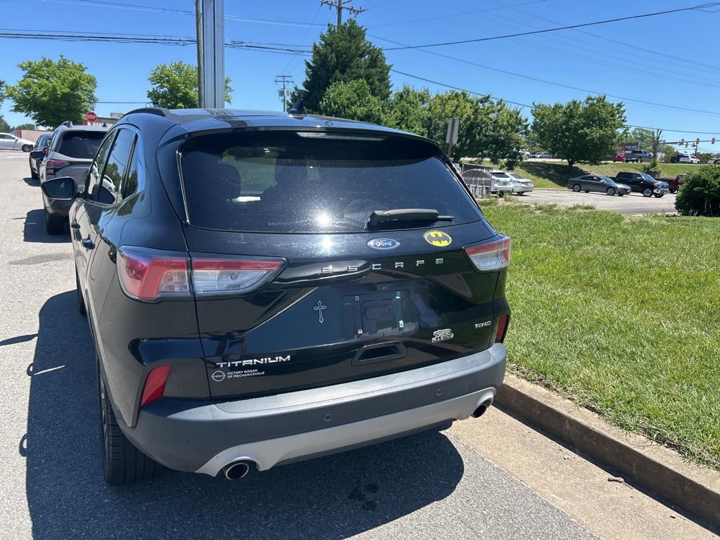 Used 2022 Ford Escape Titanium AWD/4WD image 4
