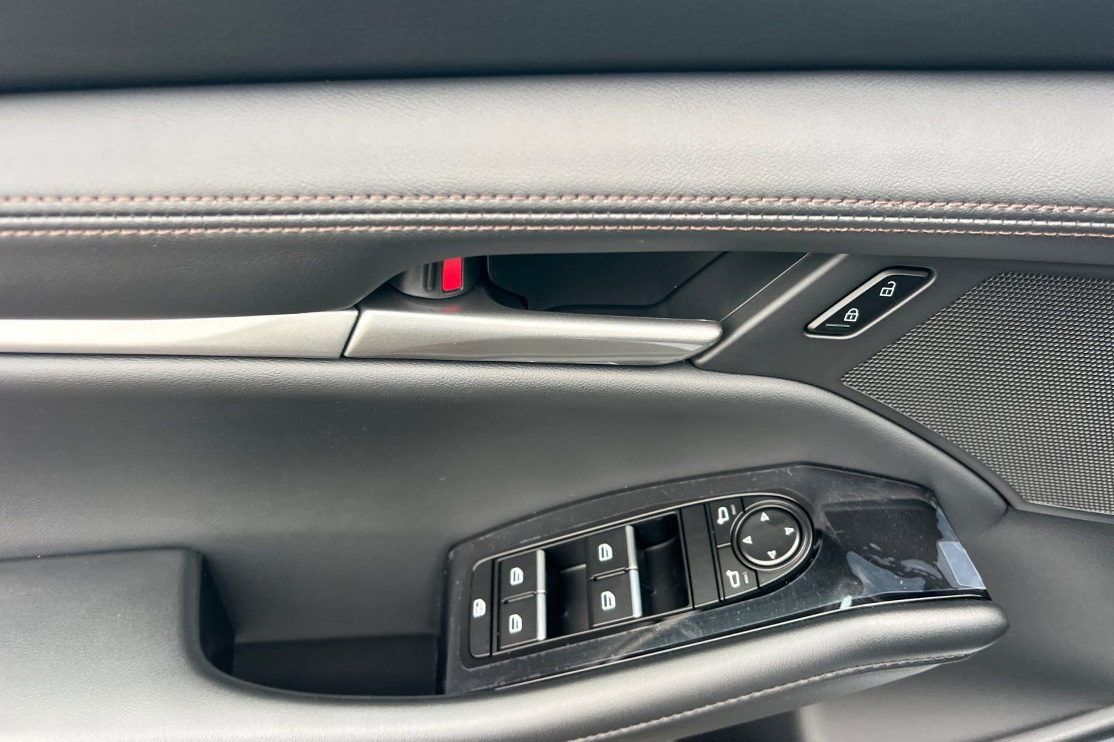 New 2026 MAZDA MAZDA3 s Sport FWD image 8