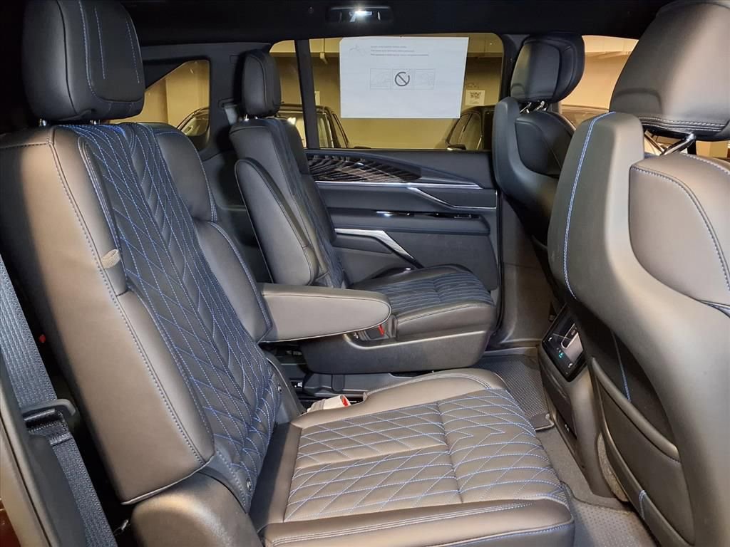 New 2026 Cadillac Escalade IQ Luxury 1 image 7