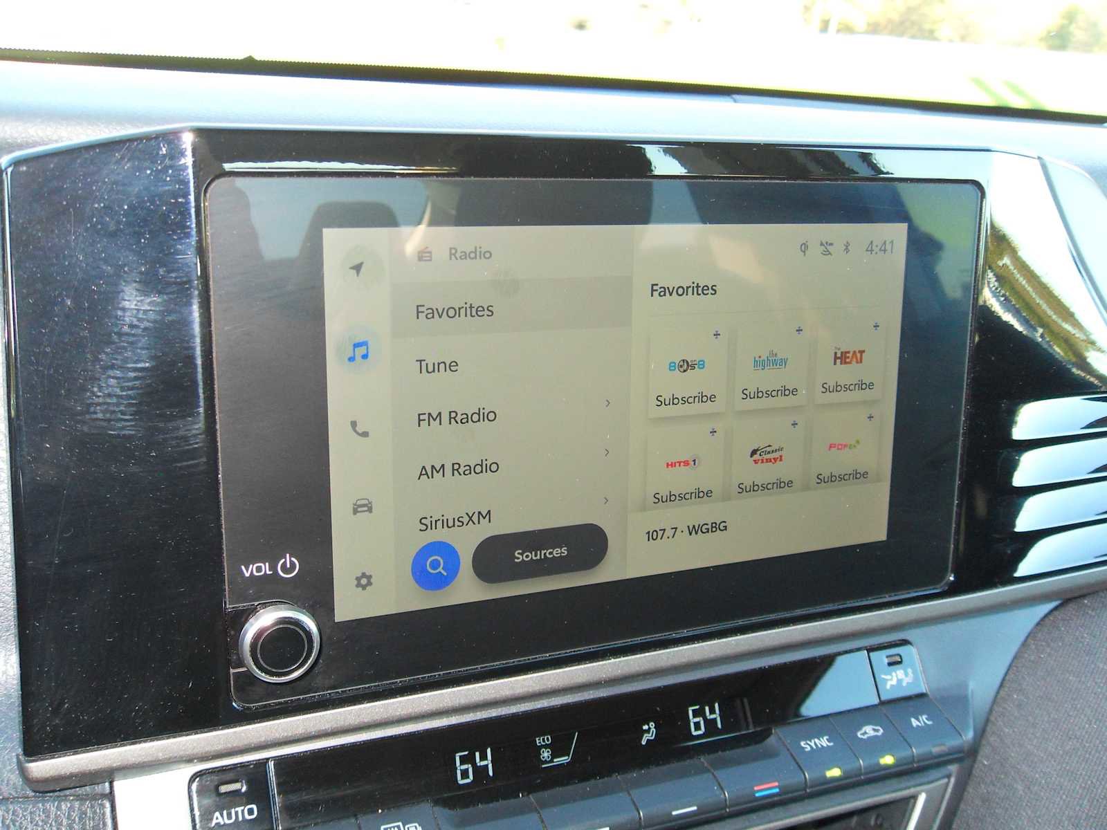 Used 2025 Toyota Camry LE image 37