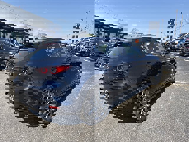 Used 2019 MAZDA MAZDA3 Hatchback w/ Preferred Package image 5