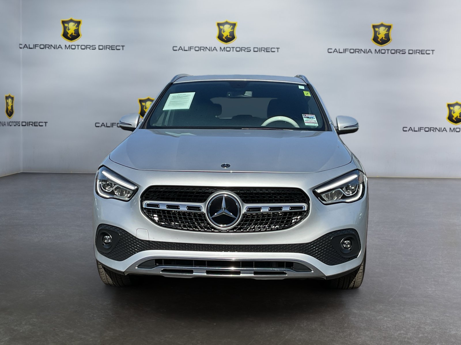 Used 2021 Mercedes-Benz GLA 250 4MATIC w/ Premium Package image 2