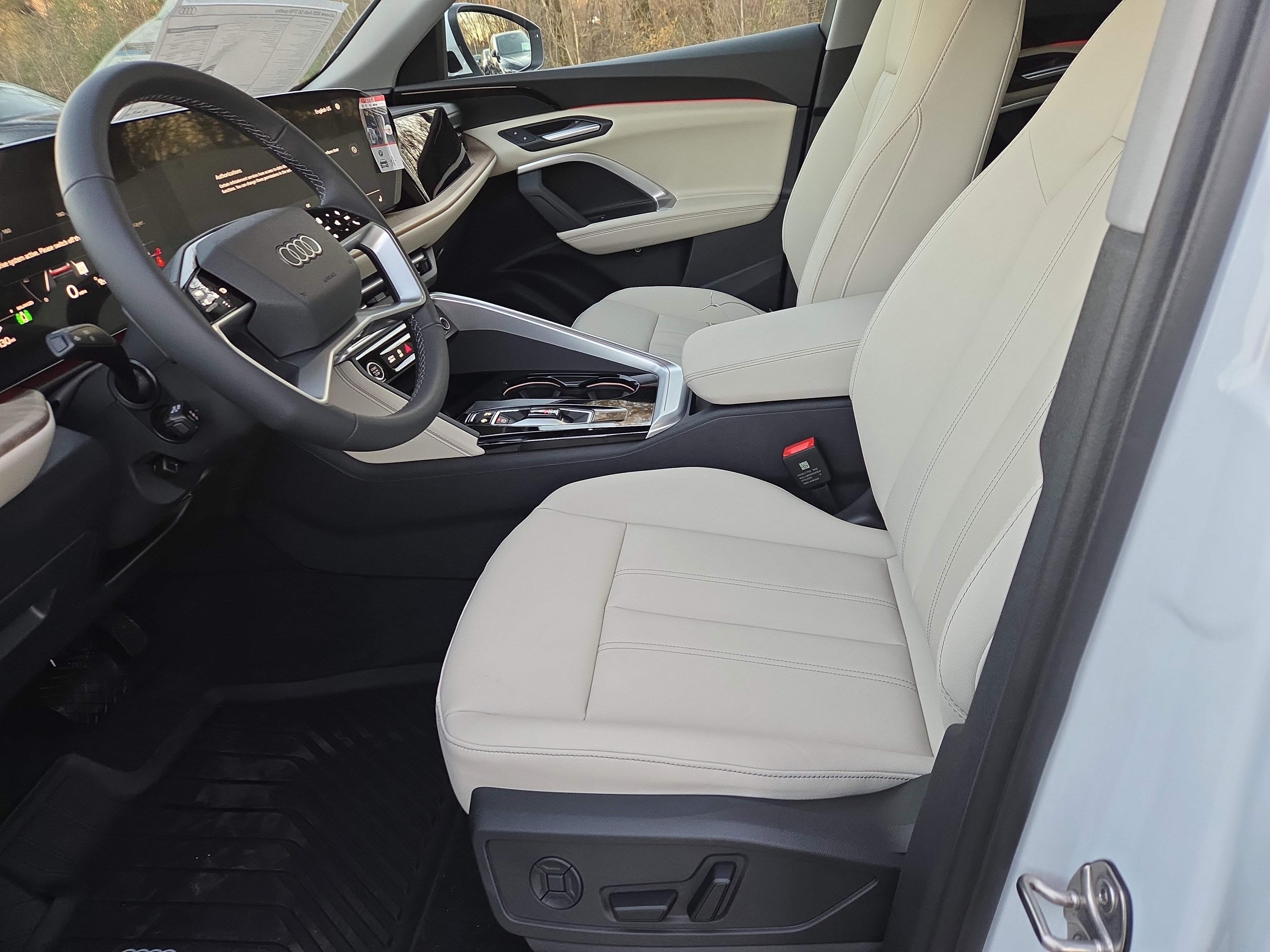 New 2025 Audi Q5 Premium image 4