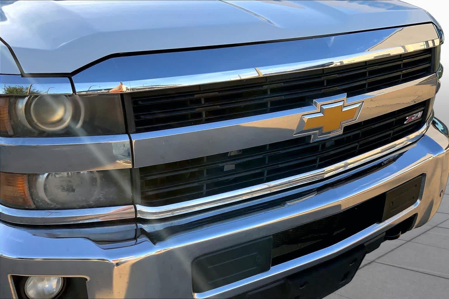 Used 2015 Chevrolet Silverado 2500 LTZ w/ Duramax Plus Package AWD/4WD image 28