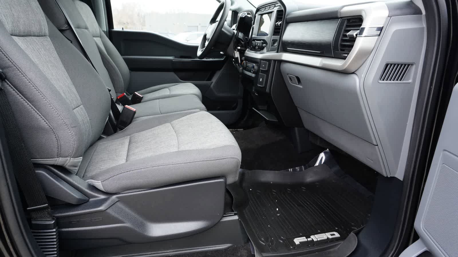 Used 2021 Ford F150 XL w/ Trailer Tow Package image 18