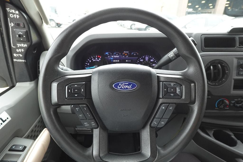 Used 2021 Ford E-450 and Econoline 450 Super Duty RWD image 11
