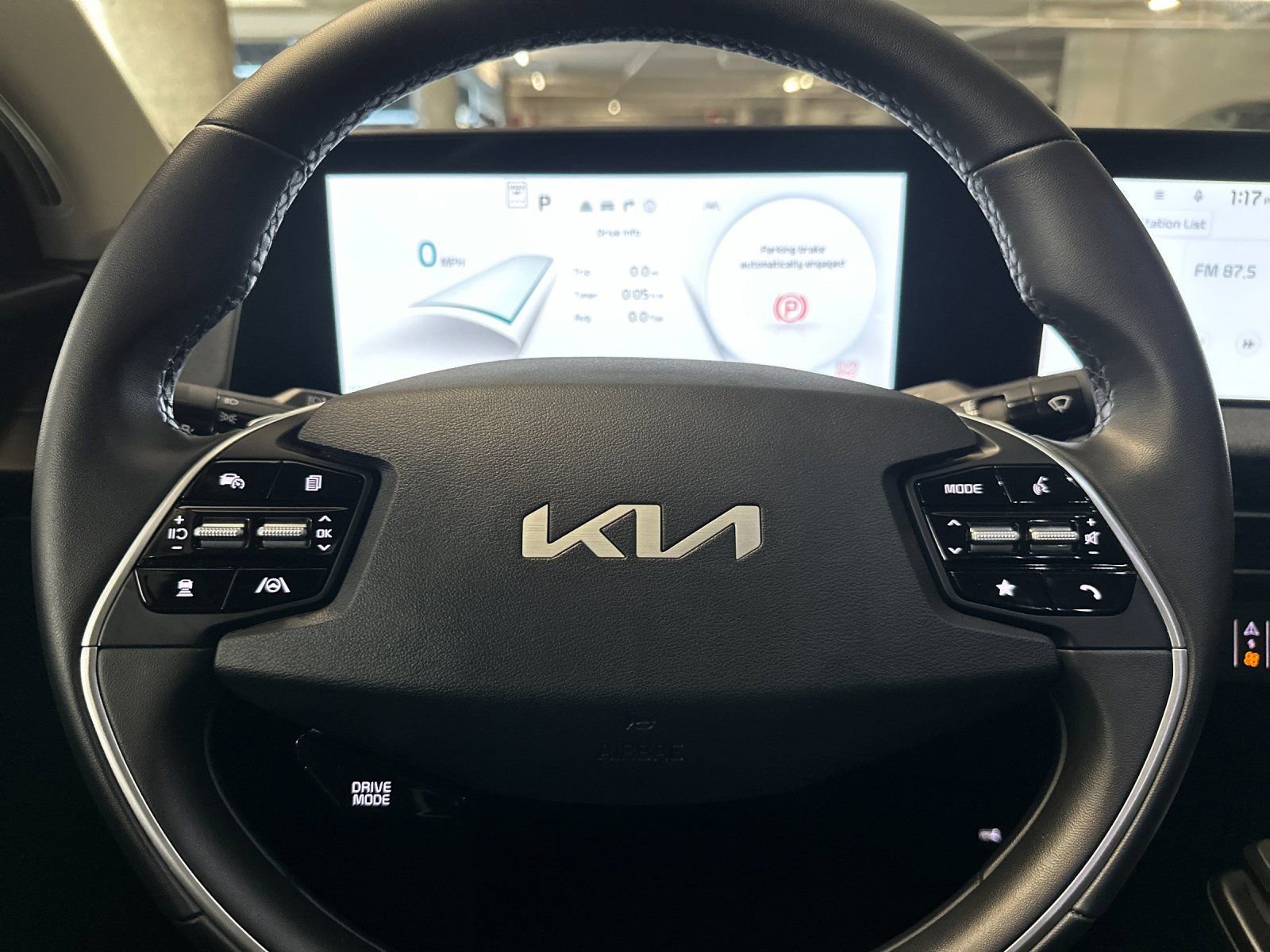 Used 2024 Kia EV6 Light image 31