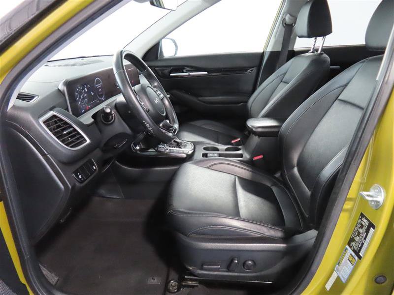 Used 2024 Kia Seltos SX AWD/4WD image 14