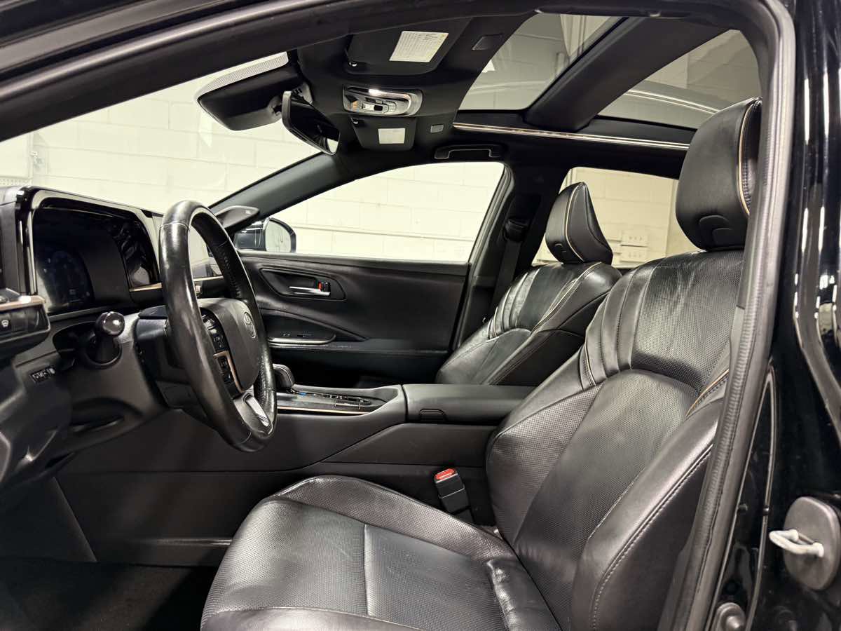 Used 2023 Toyota Crown w/ Advanced Technology Package image 16