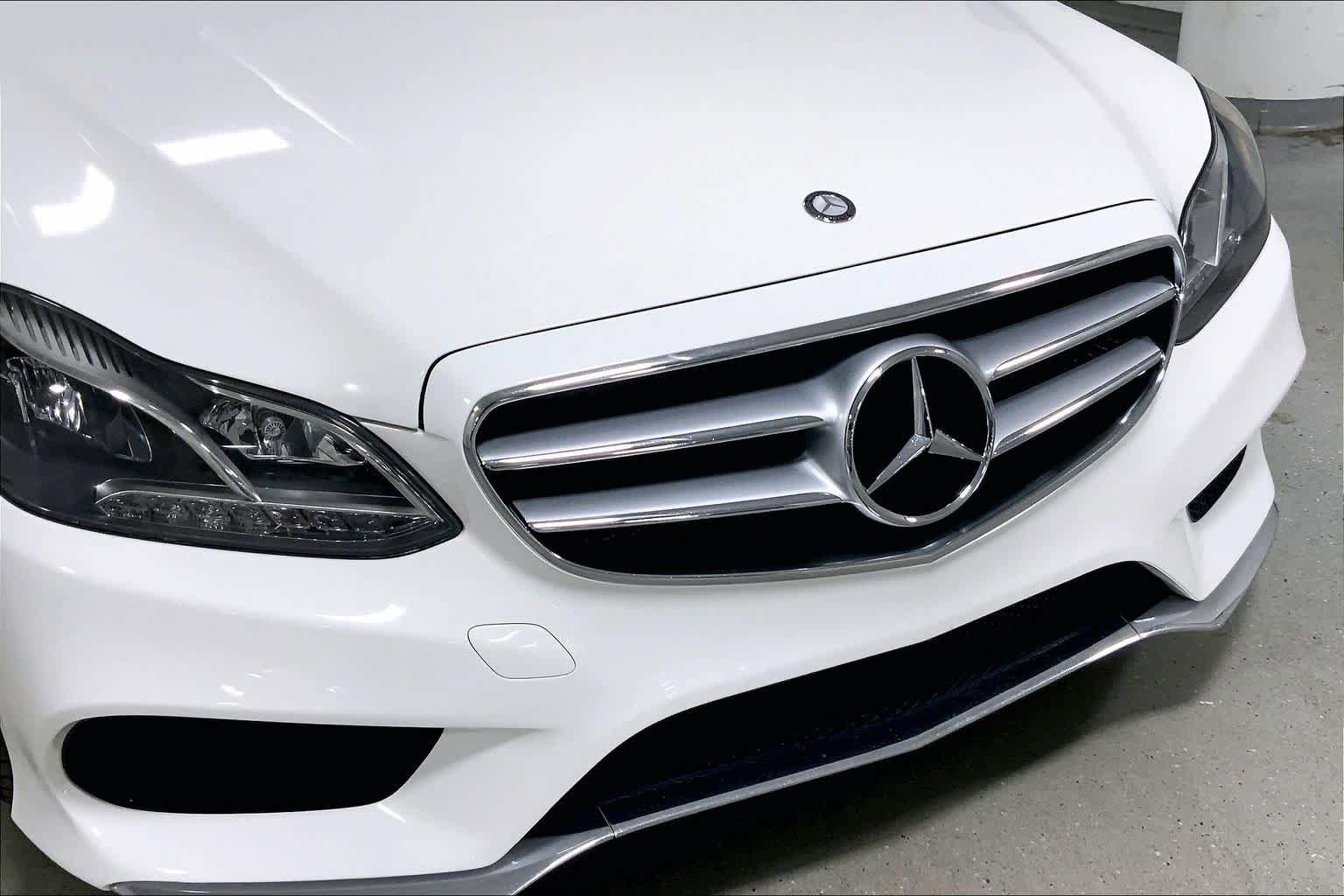 Used 2014 Mercedes-Benz E 350 Sedan image 32