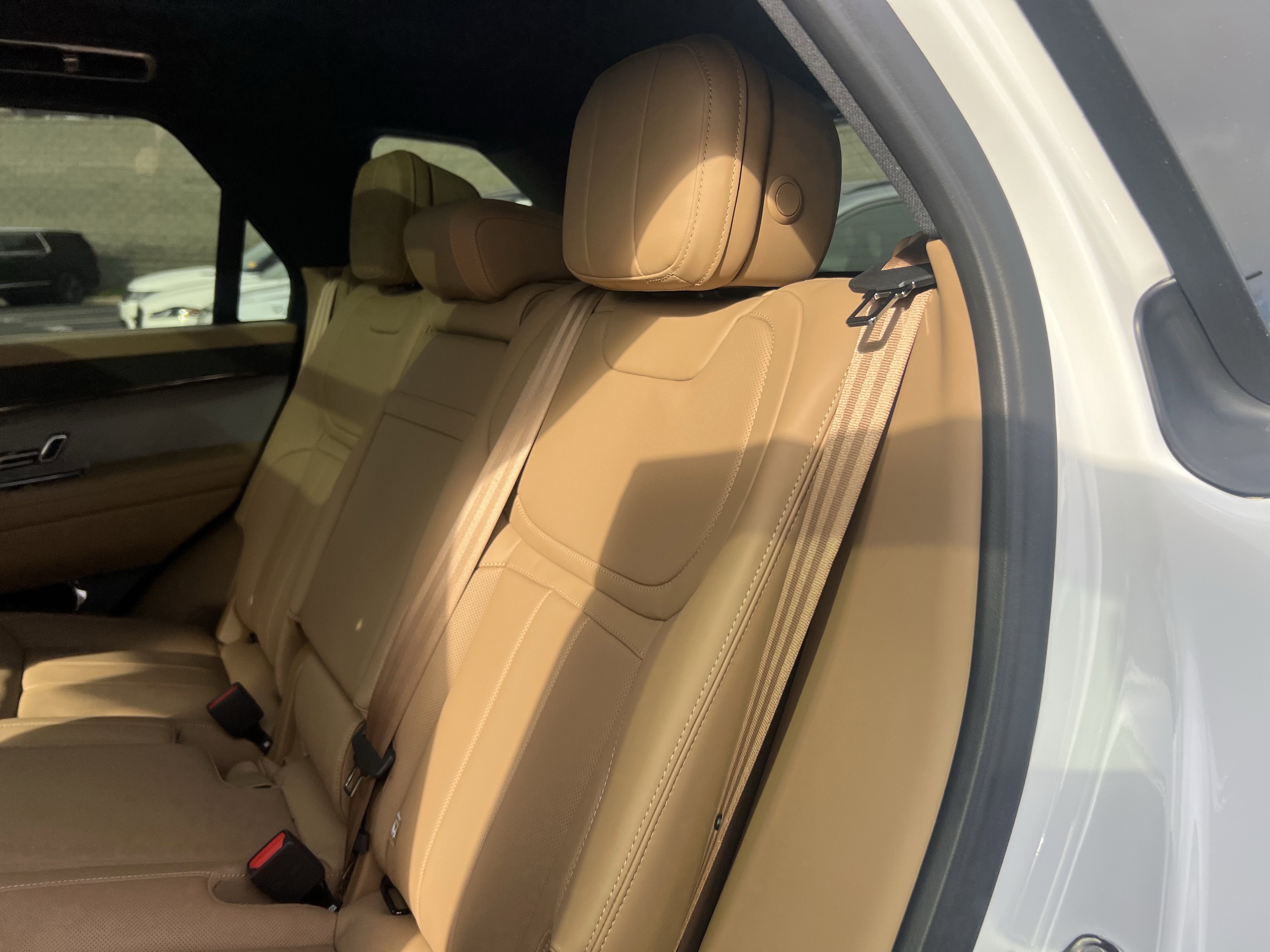 Certified 2025 Land Rover Range Rover Sport SE image 31