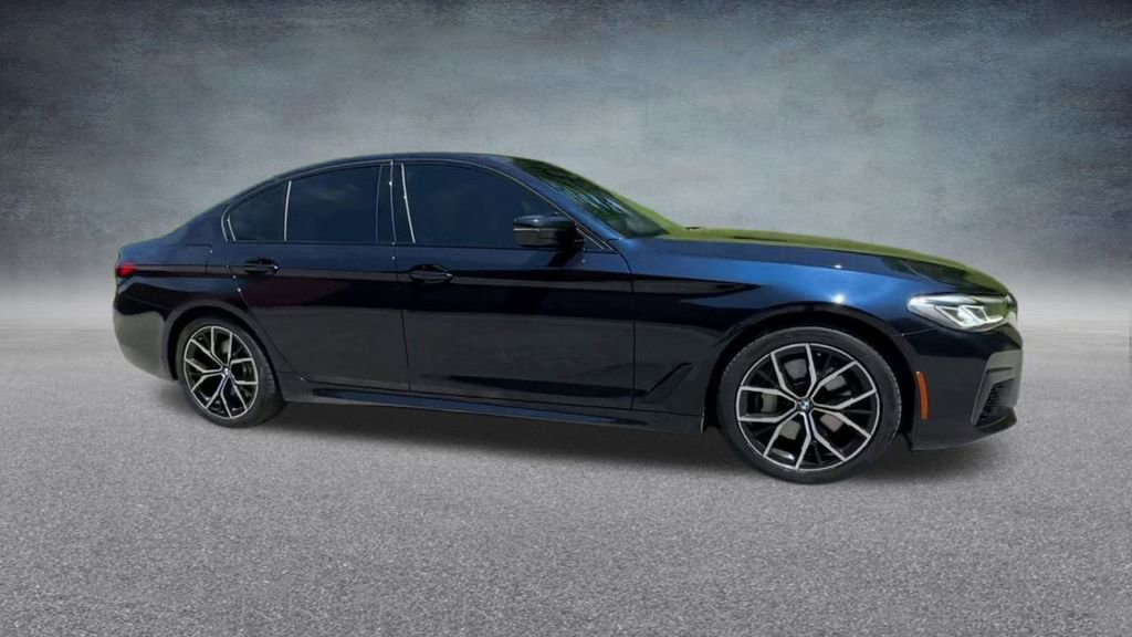 Used 2022 BMW 540i xDrive w/ M Sport Package image 31