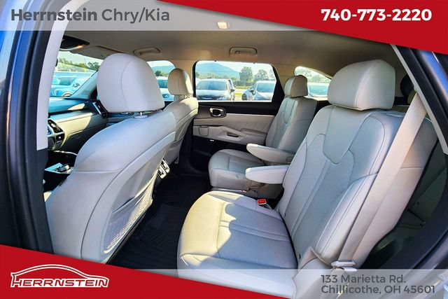 Used 2024 Kia Sorento SX Prestige AWD/4WD image 32