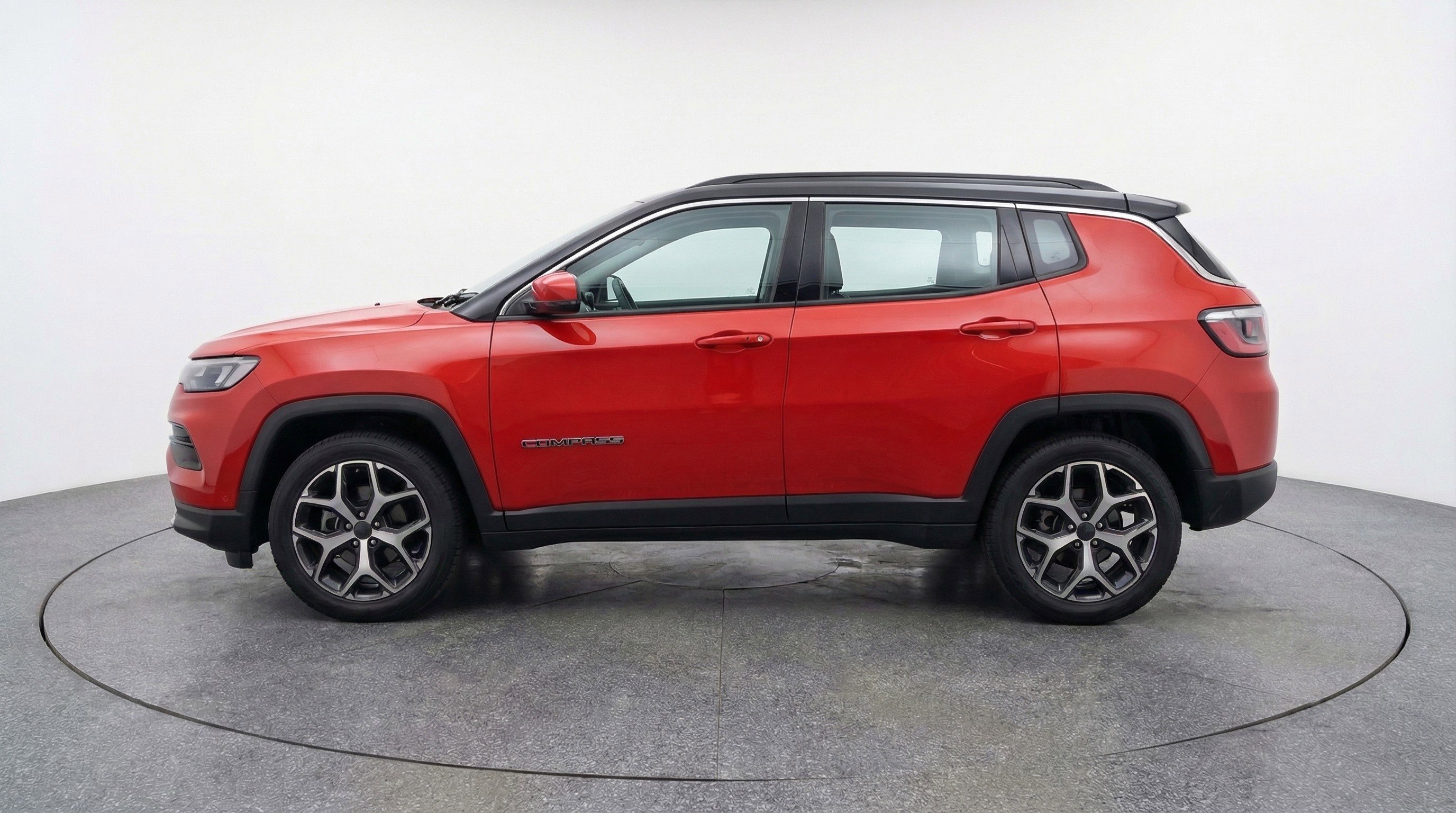 Used 2025 Jeep Compass Limited image 5