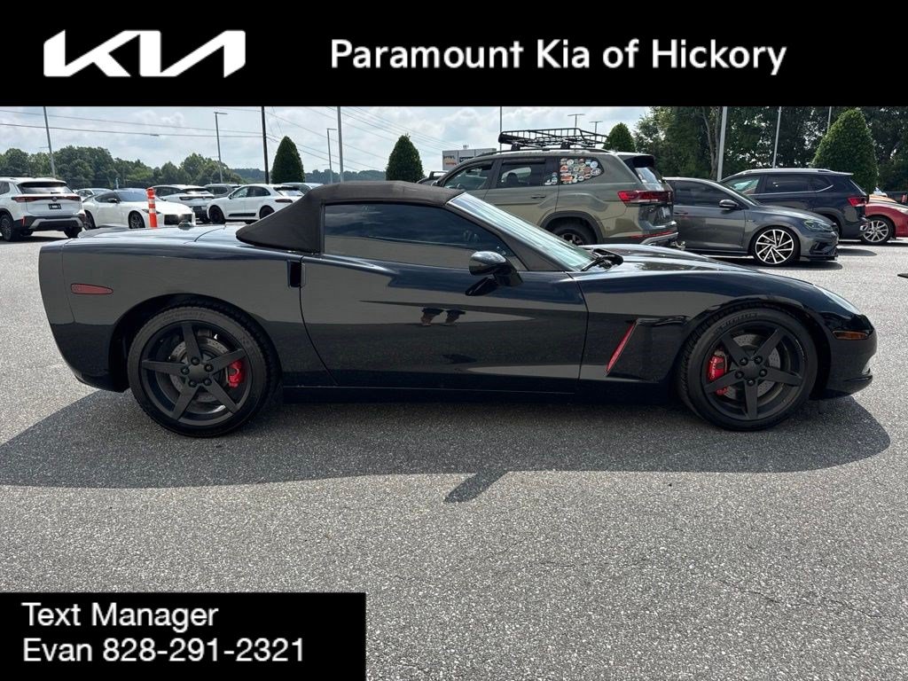 Used 2005 Chevrolet Corvette Convertible w/ Preferred Equipment Group RWD image 8