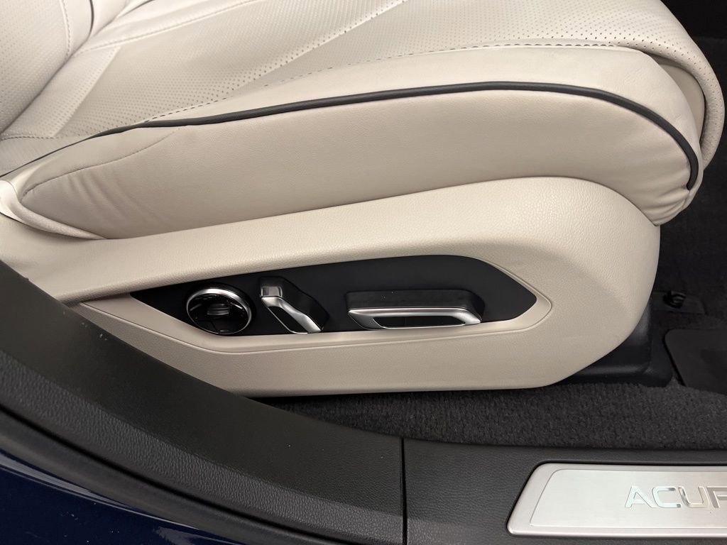 Certified 2025 Acura RDX SH-AWD w/ Advance Package image 7