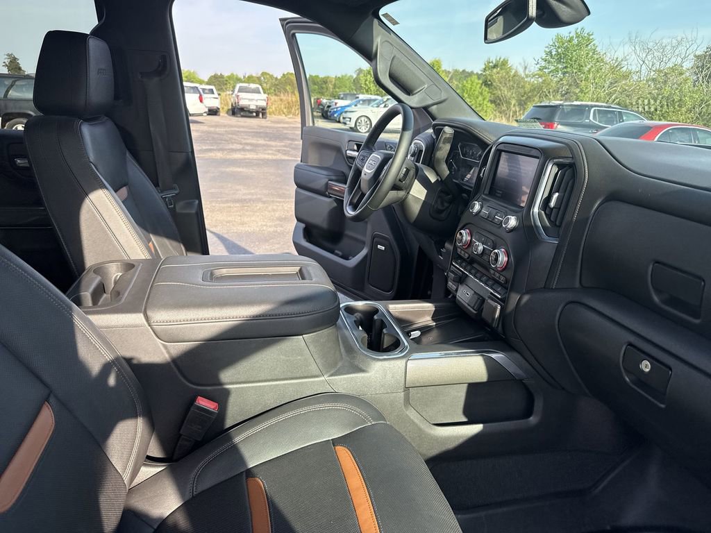 Certified 2022 GMC Sierra 1500 AT4 w/ AT4 Premium Package image 35