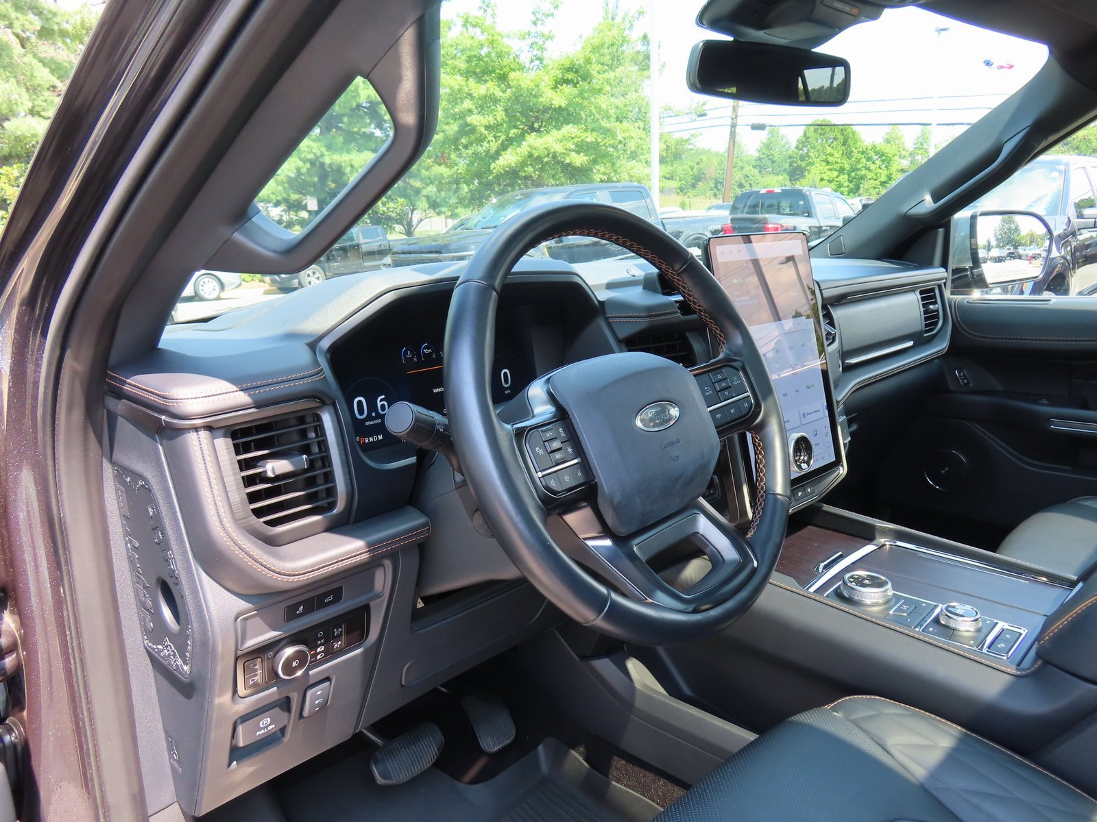Used 2023 Ford Expedition Platinum image 15