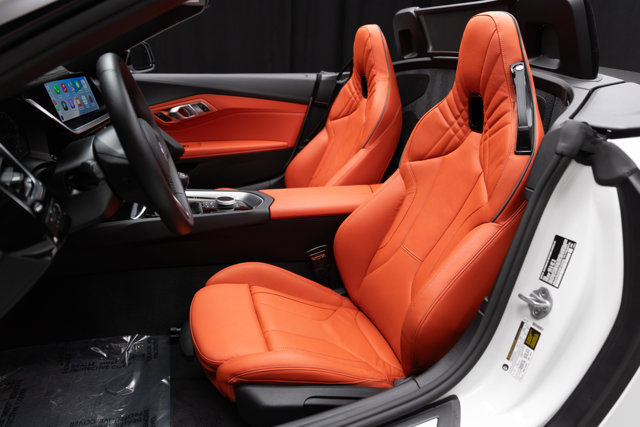 Used 2025 BMW Z4 M40i w/ Edition image 61