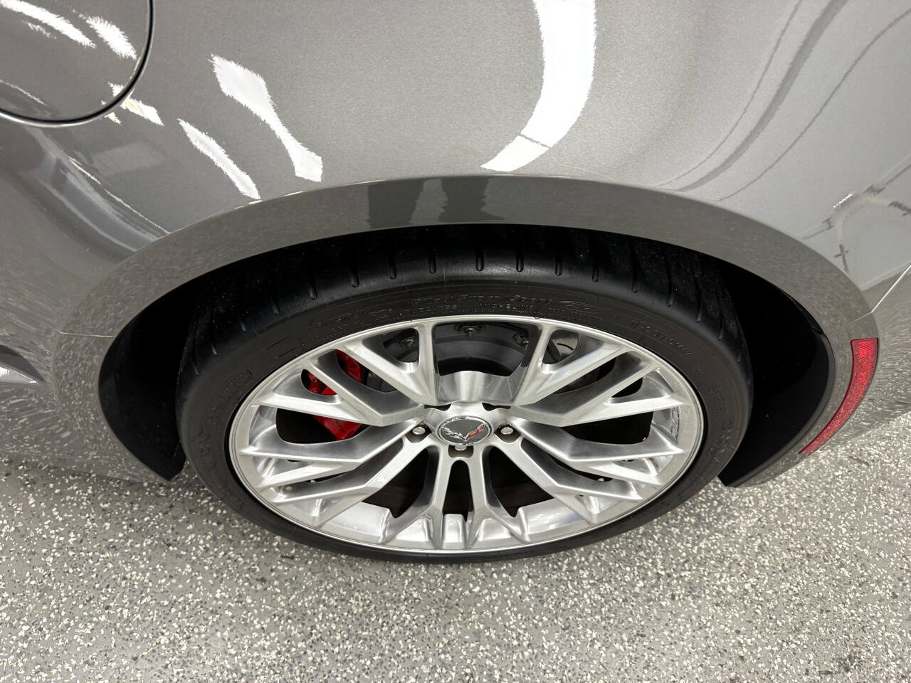 Used 2015 Chevrolet Corvette Z06 w/ 2LZ Preferred Equipment Group image 29