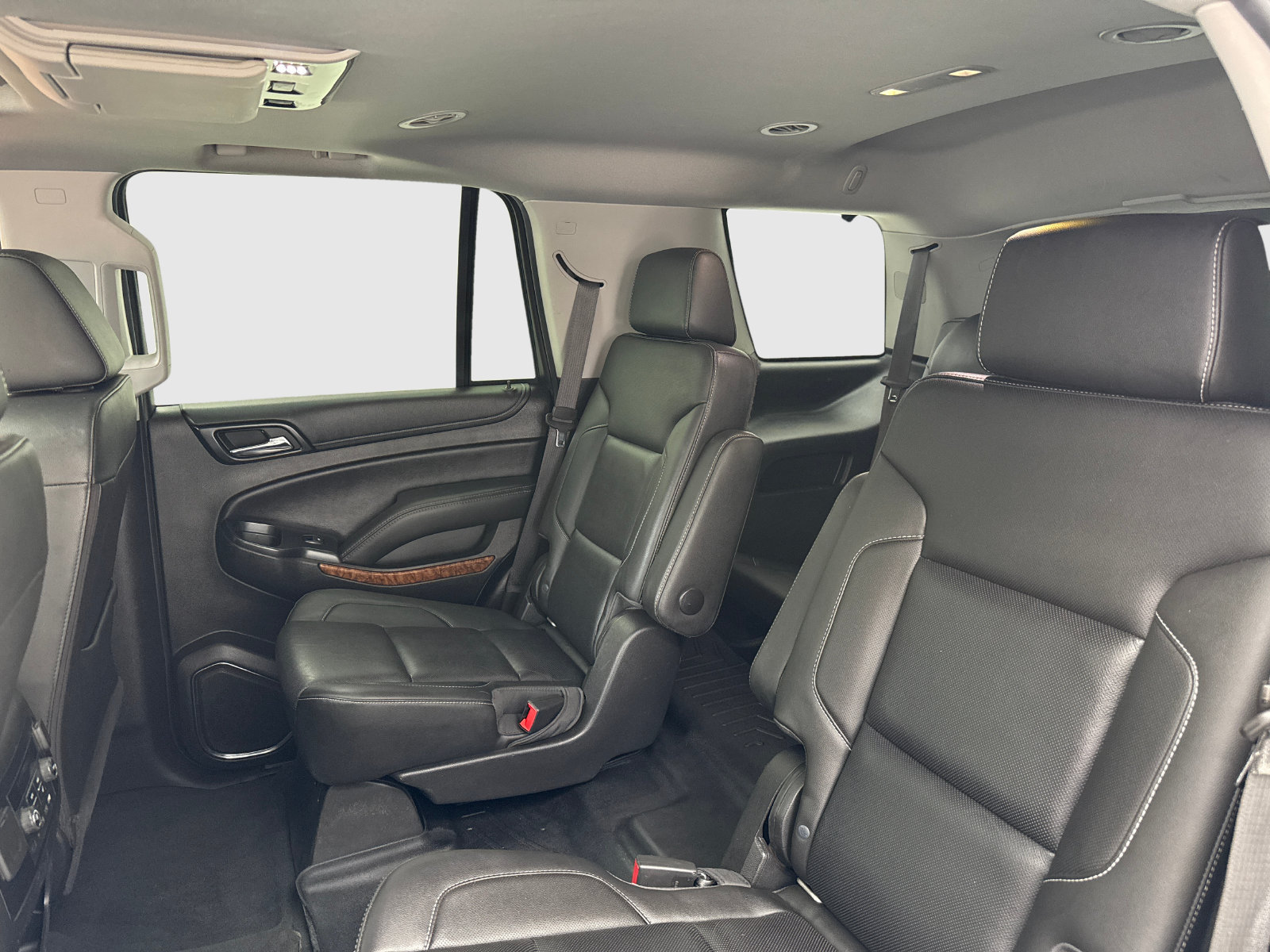 Used 2018 Chevrolet Tahoe Premier AWD/4WD image 36