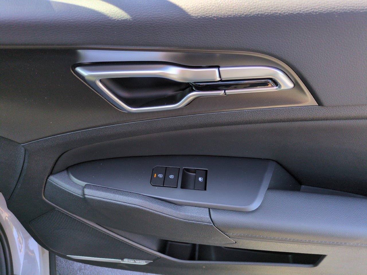 New 2026 Kia Sportage SX FWD image 33