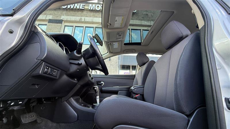 Used 2007 Nissan Versa Hatchback w/ Convenience Pkg FWD image 11