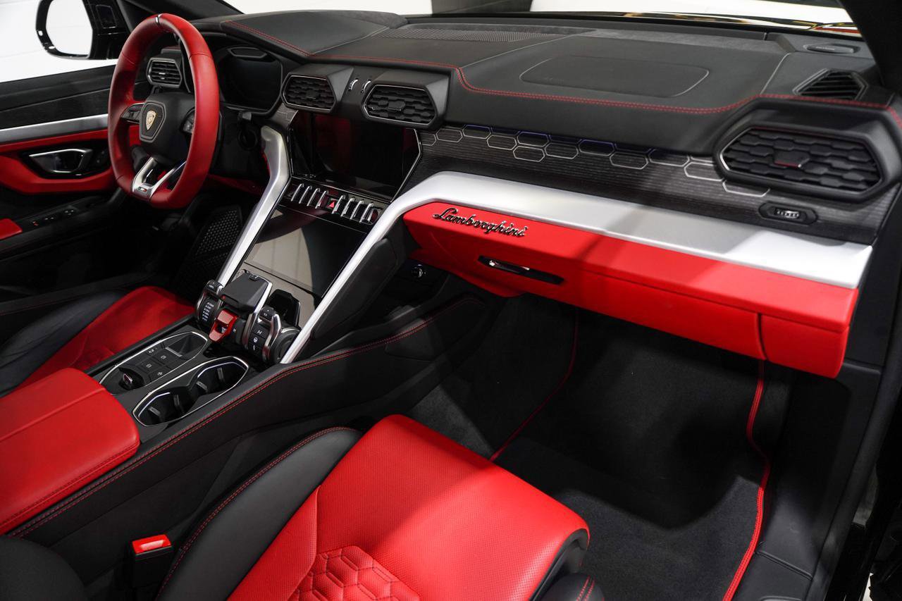 Used 2020 Lamborghini Urus AWD/4WD image 14