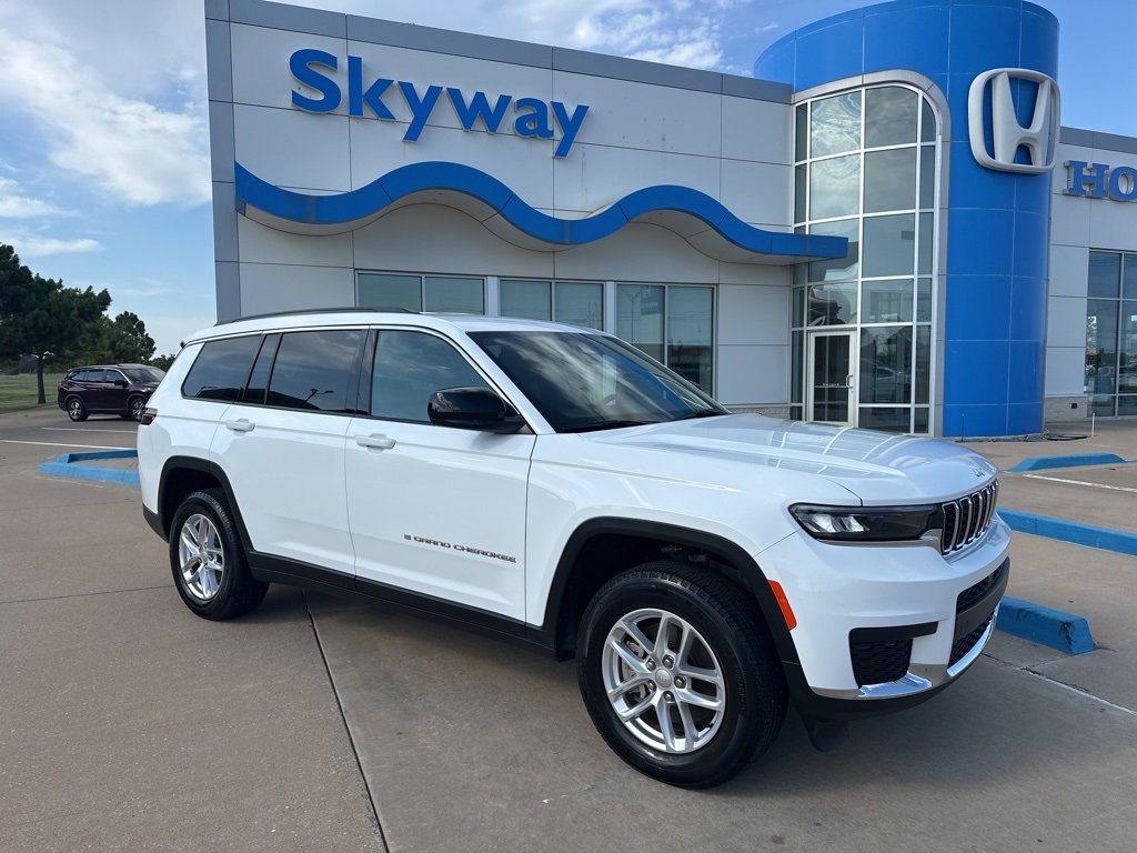 Used 2024 Jeep Grand Cherokee L Laredo w/ Luxury Tech Group I