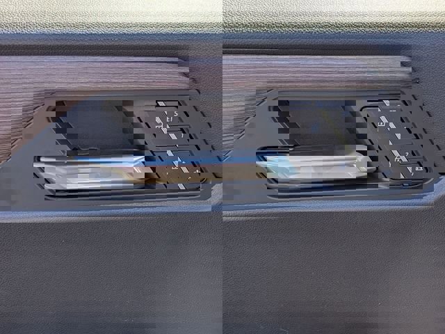 New 2026 GMC Acadia Denali w/ Super Cruise Package image 12