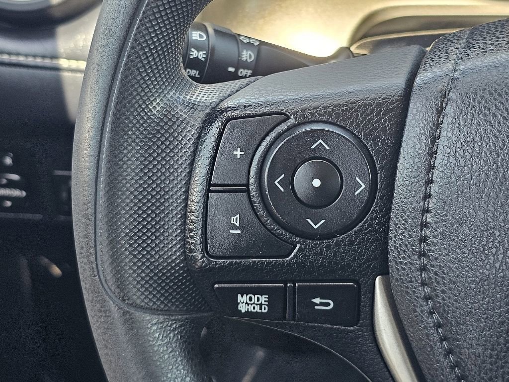 Used 2015 Toyota RAV4 XLE AWD/4WD image 29