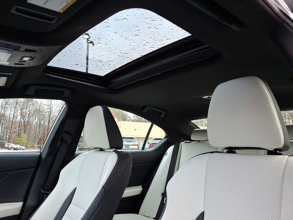 Used 2022 Lexus IS 350 F Sport image 15