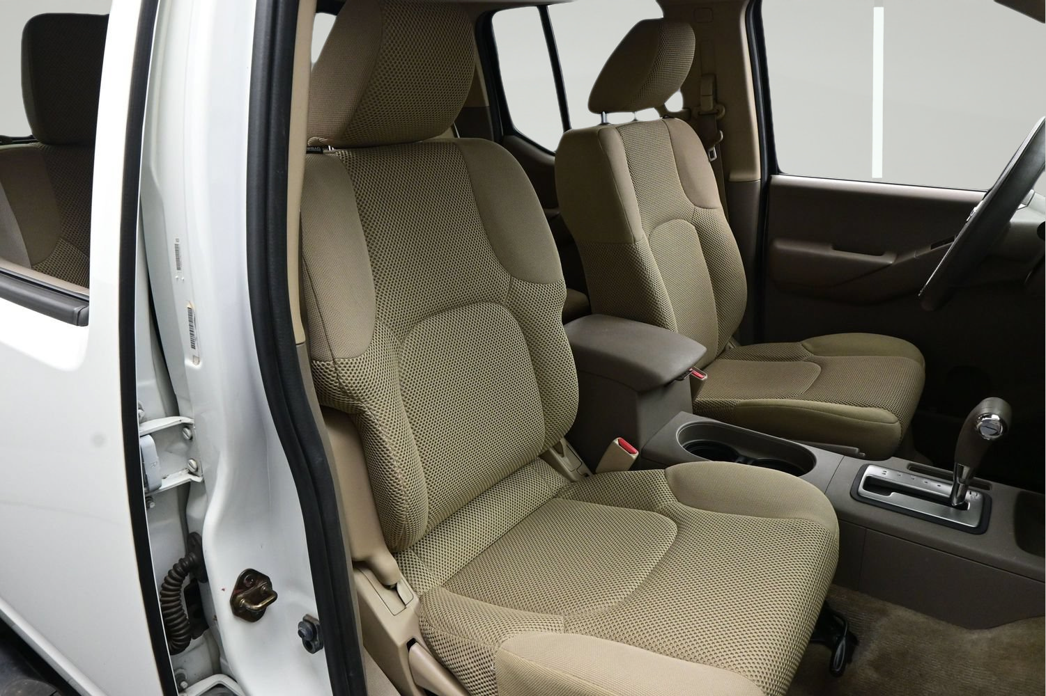 Used 2014 Nissan Frontier SV RWD image 14