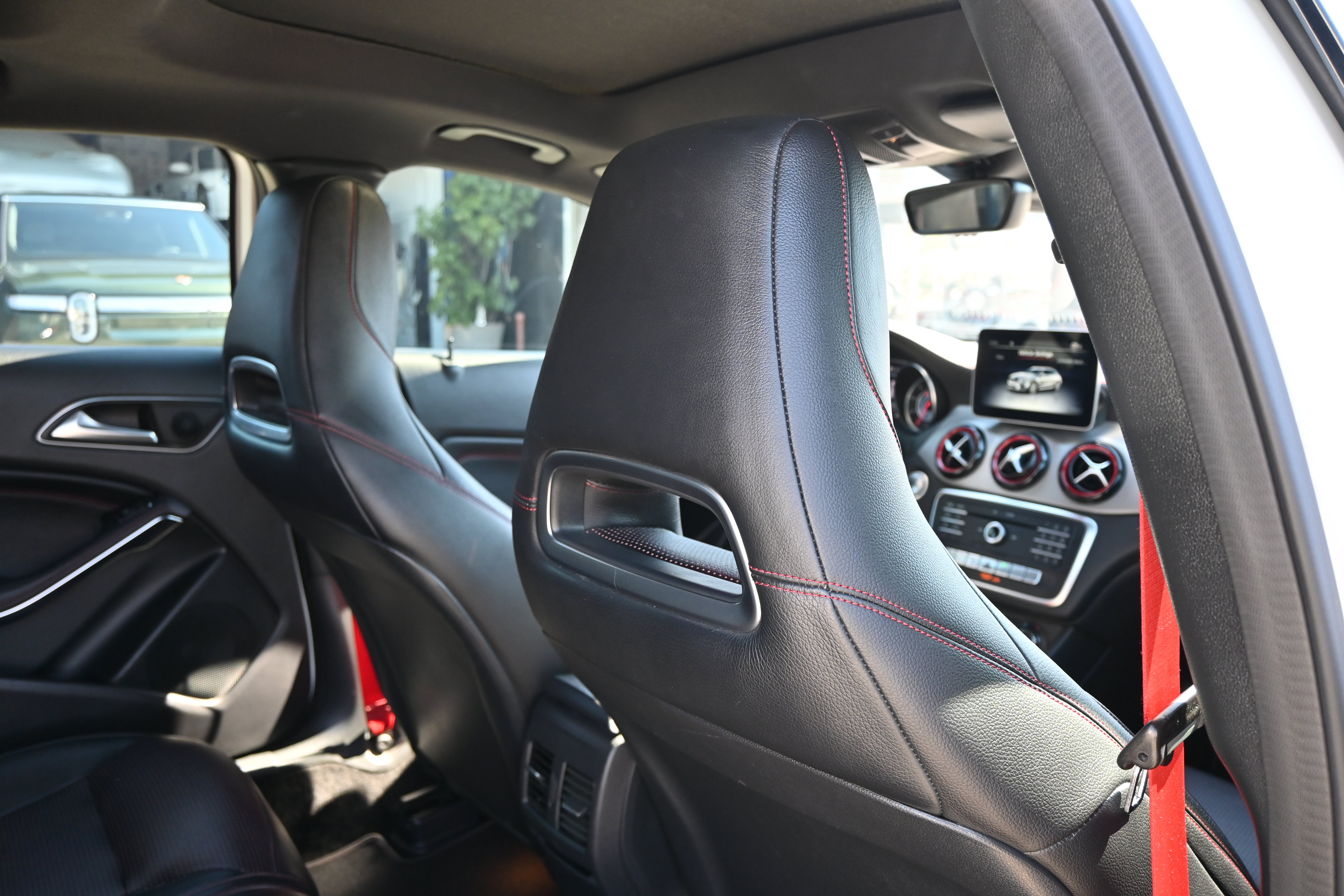 Used 2018 Mercedes-Benz GLA 45 AMG 4MATIC image 40