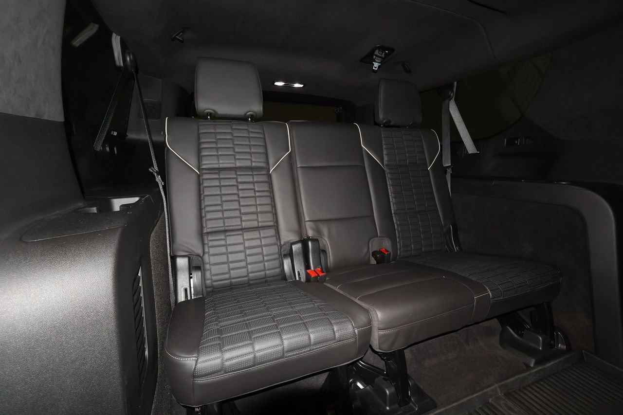 Certified 2024 Cadillac Escalade ESV Sport Platinum w/ LPO, ONYX Package AWD/4WD image 28