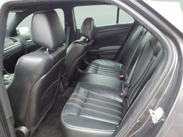 Used 2016 Chrysler 300 S image 8