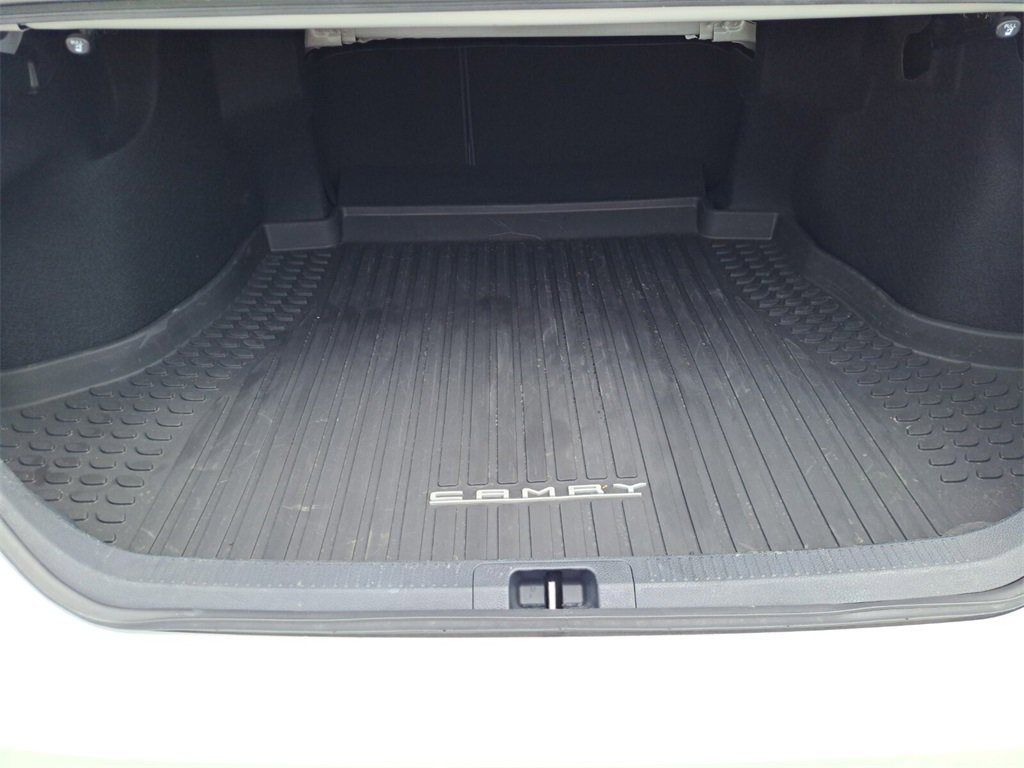 Used 2022 Toyota Camry XSE image 26