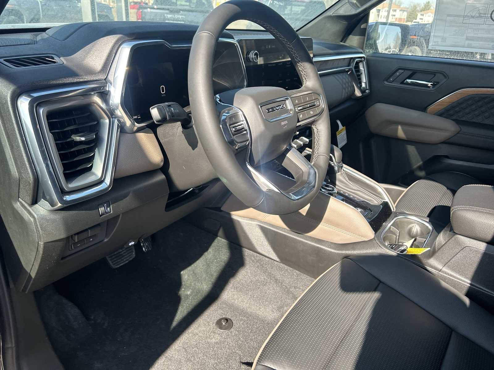 New 2026 GMC Canyon Denali image 10