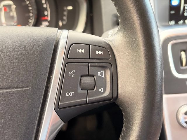 Used 2017 Volvo S60 T5 Inscription Platinum FWD image 18
