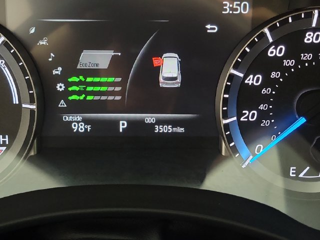 Certified 2026 Toyota Highlander XLE AWD/4WD image 2
