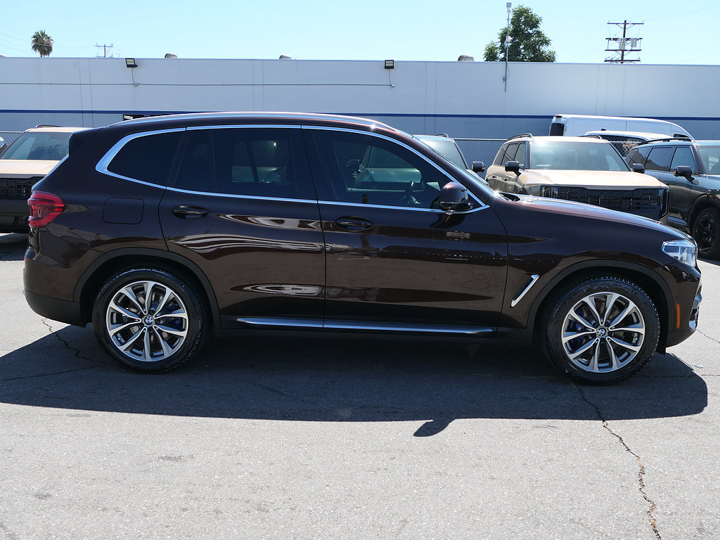 Used 2019 BMW X3 xDrive30i w/ Executive Package AWD/4WD image 2