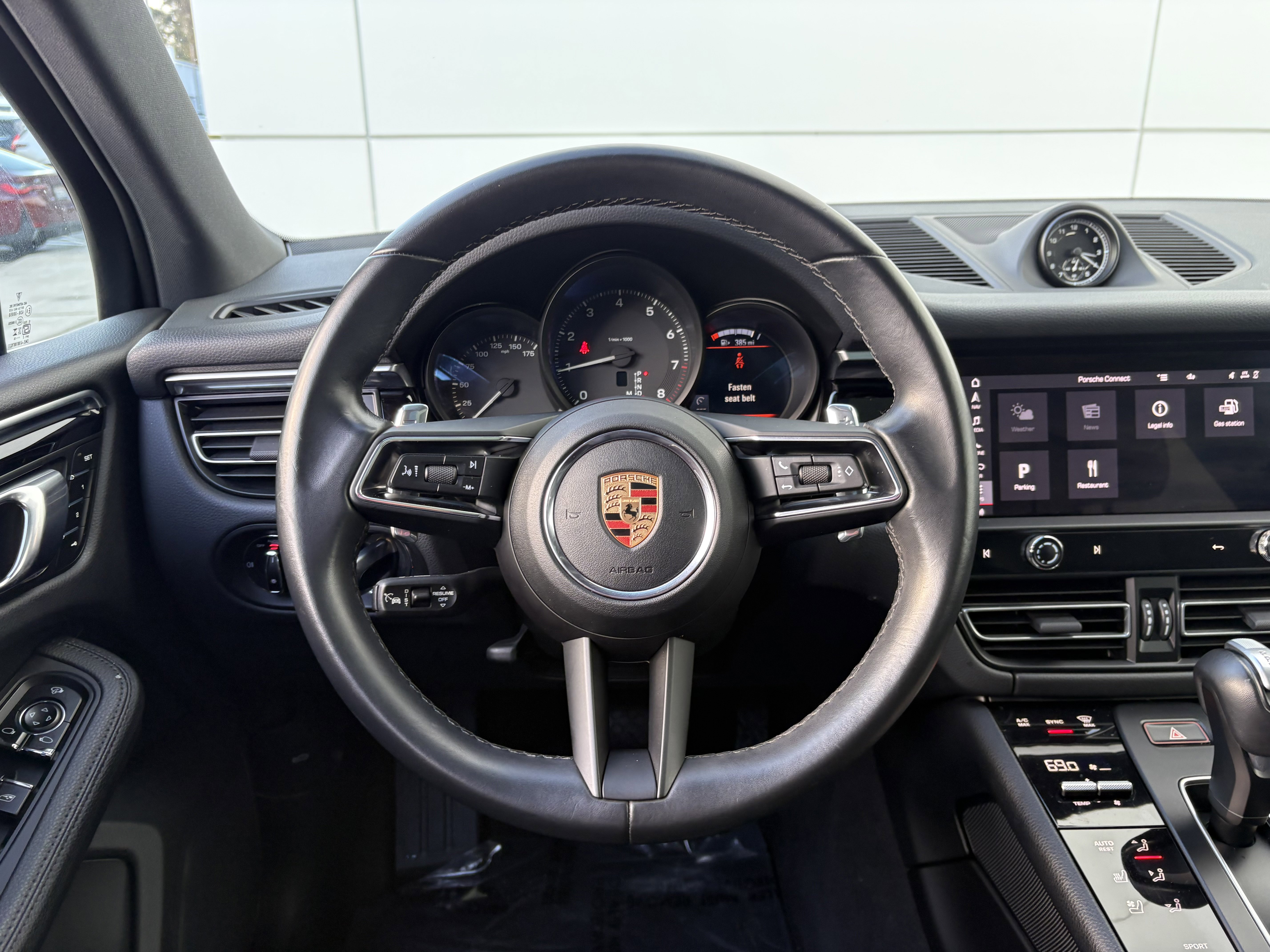 Used 2024 Porsche Macan image 16